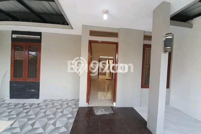 Rumah Nyaman di Colomadu, 0 KT, Lingkungan Strategis, Luas 115m2m² LB 115m2m² Rumah Nyaman di Colomadu, 0 KT, Lingkungan Strategis, Luas 115m2m² LB 115m2m²