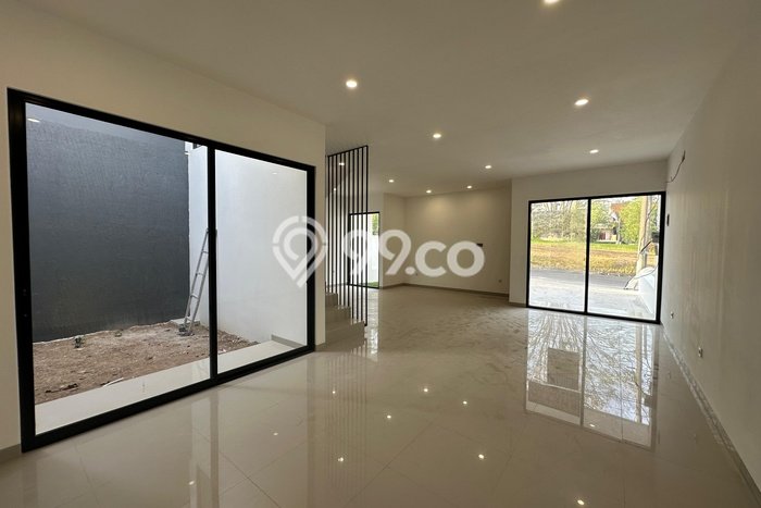 For Sale Hunian Rumah Terawat 2 KT di Cikarang, Bekasi For Sale Hunian Rumah Terawat 2 KT di Cikarang, Bekasi