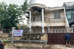 Dijual Rumah Mewah Elegan Dengan View Eksklusif di Taman Palem, Jakarta Barat Dijual Rumah Mewah Elegan Dengan View Eksklusif di Taman Palem, Jakarta Barat