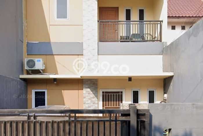 Rumah Modern 3 KT di Joglo Jakarta Barat Semi Furnished Rumah Modern 3 KT di Joglo Jakarta Barat Semi Furnished