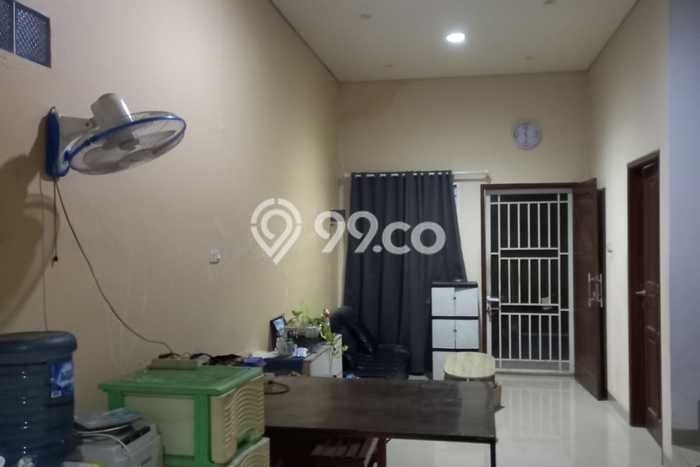 Rumah Modern 3 KT di Joglo Jakarta Barat Semi Furnished Rumah Modern 3 KT di Joglo Jakarta Barat Semi Furnished