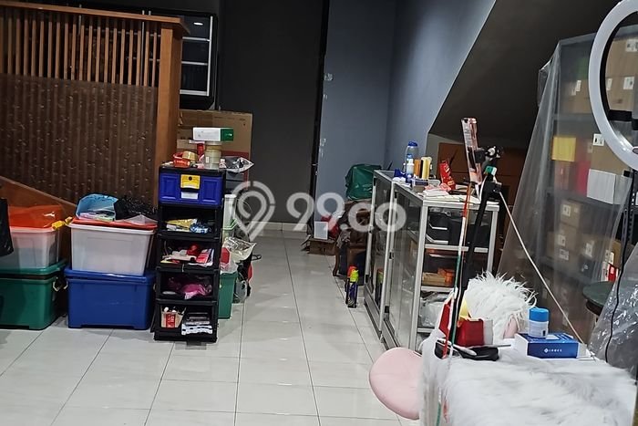 Ruko Premium Kawasan Graha Raya, Luas 110m², Jalan Utama, Tingkat Keramaian Tinggi Ruko Premium Kawasan Graha Raya, Luas 110m², Jalan Utama, Tingkat Keramaian Tinggi