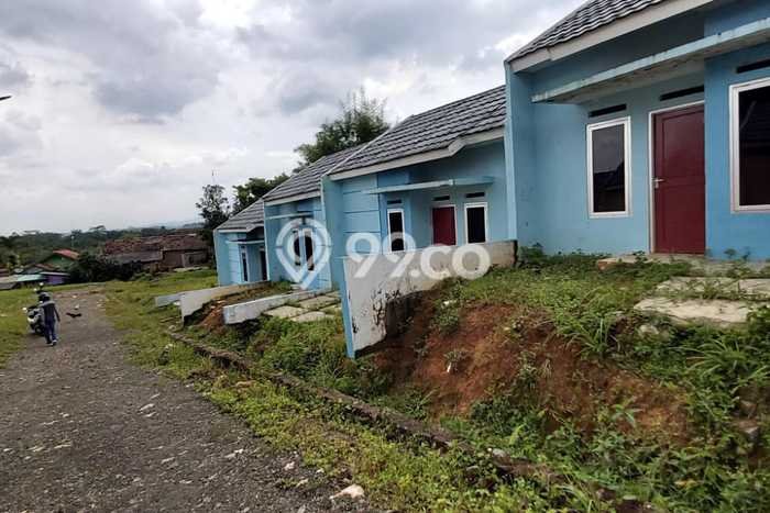 Tanah Komersial Dijual di Leuwisadeng Bogor 50000m2 Tanah Komersial Dijual di Leuwisadeng Bogor 50000m2