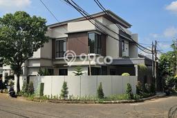 Rumah 4 KT 3 KM One Gate System di BSD Kencana Loka, Tangerang Rumah 4 KT 3 KM One Gate System di BSD Kencana Loka, Tangerang