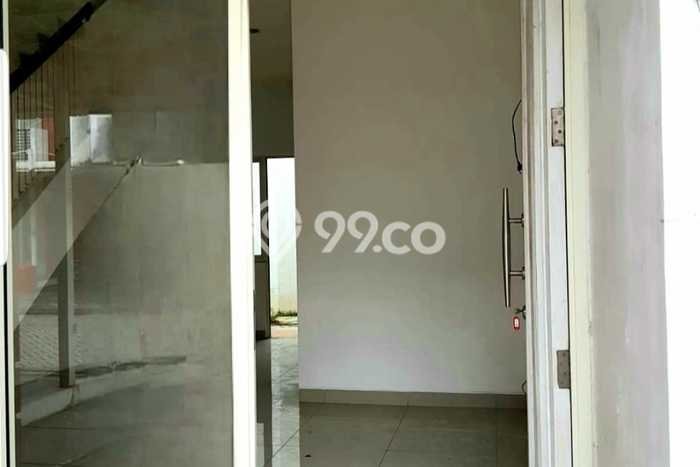 Rumah Luas Asri 3 KT Siap Pakai di BSD Residence One Tangerang Rumah Luas Asri 3 KT Siap Pakai di BSD Residence One Tangerang