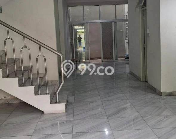 Rumah Disewakan Jakarta Utara LT 200m2 LB 350m2 Area Pluit Rumah Disewakan Jakarta Utara LT 200m2 LB 350m2 Area Pluit