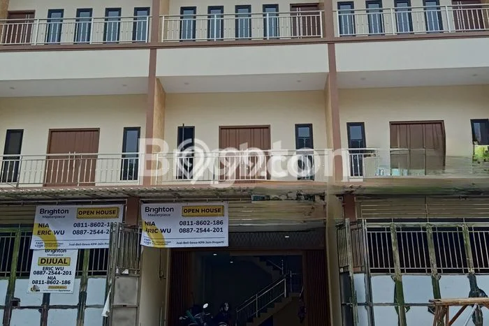Dijual Rumah Mewah Elegan Dengan View Cantik di Jelambar, Jakarta Barat Dijual Rumah Mewah Elegan Dengan View Cantik di Jelambar, Jakarta Barat