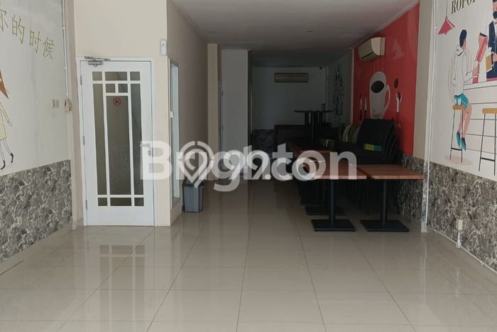 Unit Ruko Dijual di Cengkareng Jakarta Barat Luas Tanah 67m2, Luas Bangunan 200m2 Unit Ruko Dijual di Cengkareng Jakarta Barat Luas Tanah 67m2, Luas Bangunan 200m2