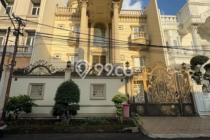Jual Rumah Mewah Megah Dengan View Cantik di Pluit, Jakarta Utara Jual Rumah Mewah Megah Dengan View Cantik di Pluit, Jakarta Utara