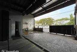 Unit Komersial Dijual di Semarang LT 325m2 & LB 550m2 Unit Komersial Dijual di Semarang LT 325m2 & LB 550m2