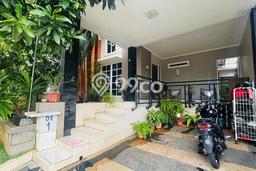 NEW LISTING! Rumah Strategis area , Luas 160m2m² Bangunan 140m2m² NEW LISTING! Rumah Strategis area , Luas 160m2m² Bangunan 140m2m²