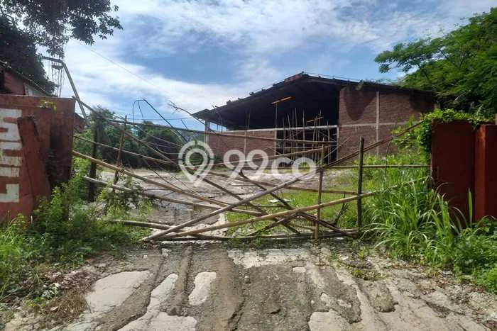 Disewakan Gudang komersial di Batang luas bangunan 2200m2 Disewakan Gudang komersial di Batang luas bangunan 2200m2