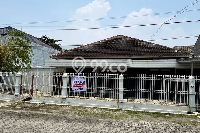 Disewakan! Rumah 3 Kamar Tidur &
2 Kamar Mandi di Puri Anjasmoro, Semarang Disewakan! Rumah 3 Kamar Tidur &
2 Kamar Mandi di Puri Anjasmoro, Semarang