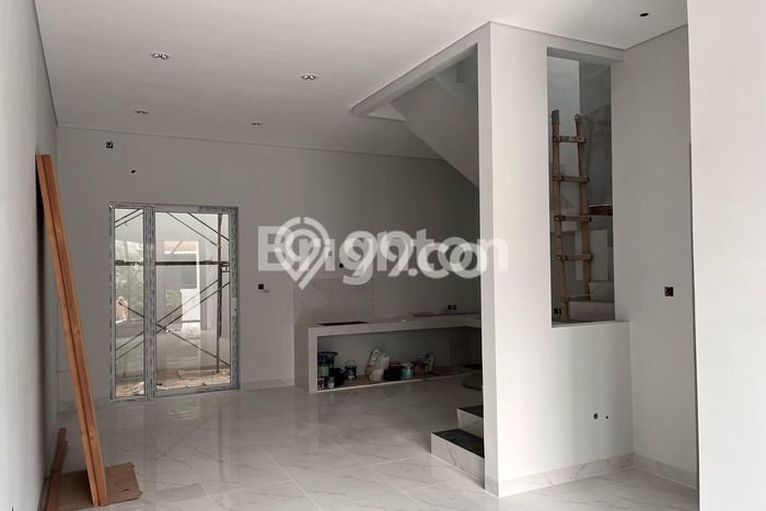 Jual Rumah Eksklusif 3 KT di Gading Serpong, Tangerang Jual Rumah Eksklusif 3 KT di Gading Serpong, Tangerang