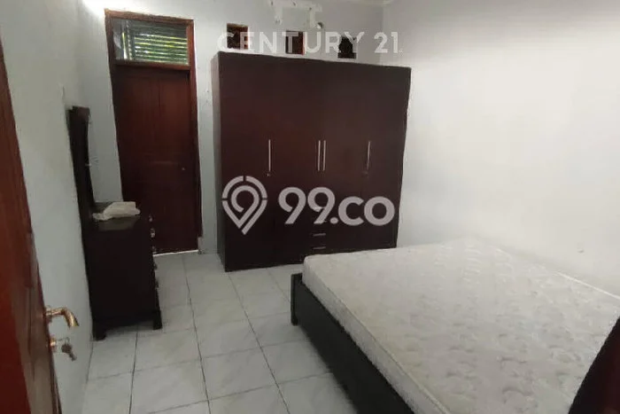 LOKASI BISNIS! Ruko For Rent di , Luas 135m2m², Jalan Utama LOKASI BISNIS! Ruko For Rent di , Luas 135m2m², Jalan Utama