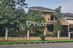 Rumah Elit Modern Tanpa Renovasi di Rawamangun Jakarta Timur Rumah Elit Modern Tanpa Renovasi di Rawamangun Jakarta Timur