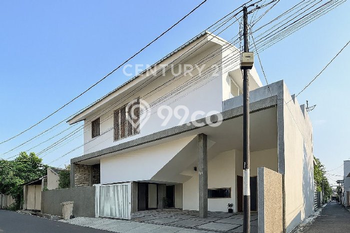 Rumah Luxury Modern Tanpa Renovasi di Kampung Ambon Jakarta Timur Rumah Luxury Modern Tanpa Renovasi di Kampung Ambon Jakarta Timur