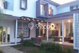 Rumah Luxury Modern Tanpa Renovasi di Pondok Kelapa Jakarta Timur Rumah Luxury Modern Tanpa Renovasi di Pondok Kelapa Jakarta Timur