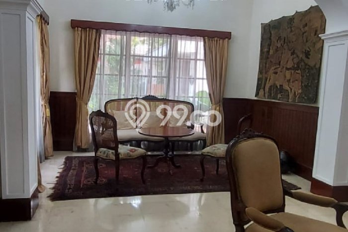 Dijual Rumah Premium dengan Fasilitas Sekitar Lengkap di Menteng, Jakarta Pusat Dijual Rumah Premium dengan Fasilitas Sekitar Lengkap di Menteng, Jakarta Pusat