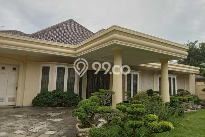 For Sale Rumah Mewah Exclusive di Medan Polonia, Medan For Sale Rumah Mewah Exclusive di Medan Polonia, Medan