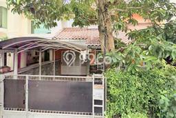 For Sale Rumah 5 Kamar Lokasi Ideal Bagus dan Strategis di Pesanggrahan For Sale Rumah 5 Kamar Lokasi Ideal Bagus dan Strategis di Pesanggrahan
