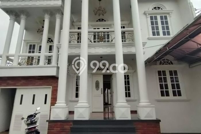 Rumah Disewakan Jakarta Selatan LT 250m2 LB 450m2 Area Tanjung Barat Rumah Disewakan Jakarta Selatan LT 250m2 LB 450m2 Area Tanjung Barat