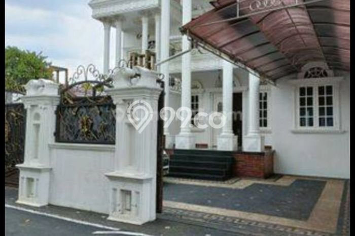 Rumah Disewakan Jakarta Selatan LT 250m2 LB 450m2 Area Tanjung Barat Rumah Disewakan Jakarta Selatan LT 250m2 LB 450m2 Area Tanjung Barat