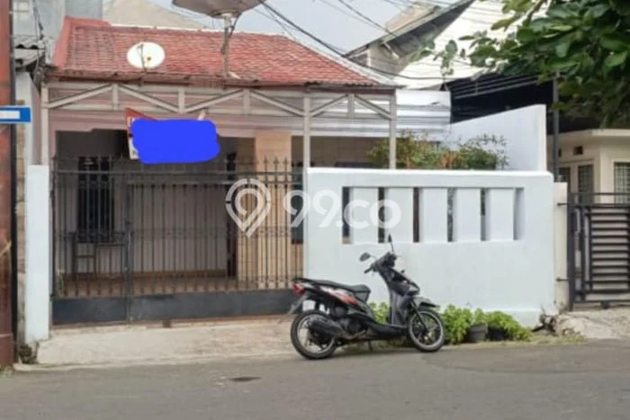 PRIME PROPERTY! Rumah area Pasar Minggu, 2 KM, Lingkungan Elite, Luas 100m² LB 80m² PRIME PROPERTY! Rumah area Pasar Minggu, 2 KM, Lingkungan Elite, Luas 100m² LB 80m²