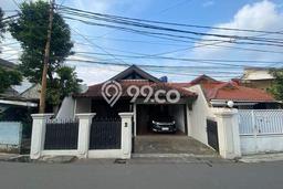 Rumah kawasan Gandaria, 5 KT, Pemandangan Indah, Luas 225m² Bangunan 300m² Rumah kawasan Gandaria, 5 KT, Pemandangan Indah, Luas 225m² Bangunan 300m²