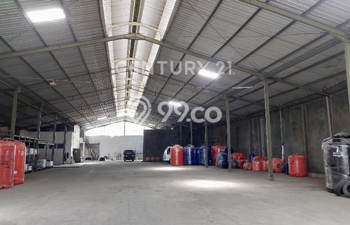 Area Ramai! Gudang Dijual di Semarang Timur untuk Bisnis Luas Bangunan 2300m2 Area Ramai! Gudang Dijual di Semarang Timur untuk Bisnis Luas Bangunan 2300m2