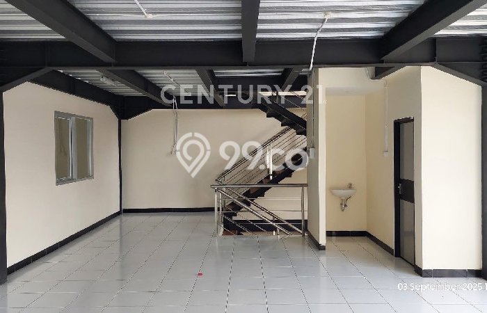 Gudang Disewakan di Lippo Cikarang, Luas 750m², Area Komersial, Akses Strategis Gudang Disewakan di Lippo Cikarang, Luas 750m², Area Komersial, Akses Strategis