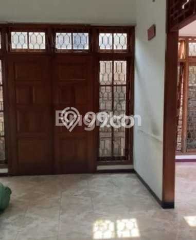 Rumah Sewa Malang LT 260m2 LB 160m2 Kawasan Tidar Rumah Sewa Malang LT 260m2 LB 160m2 Kawasan Tidar