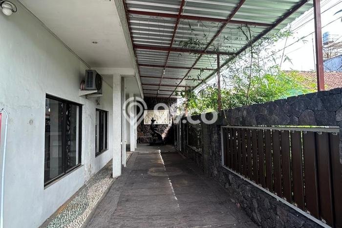 FOR RENT! Ruko di Buah-buahan Cocok untuk Bisnis 60m2 FOR RENT! Ruko di Buah-buahan Cocok untuk Bisnis 60m2