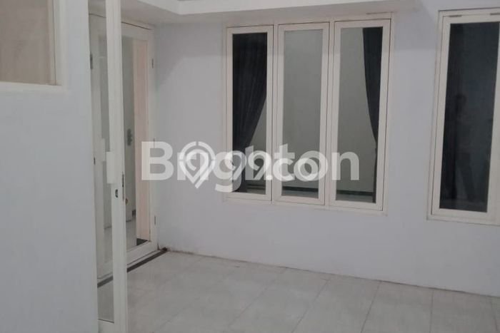 Jual Rumah Modern 4 KT di Tasikmadu, Malang Jual Rumah Modern 4 KT di Tasikmadu, Malang