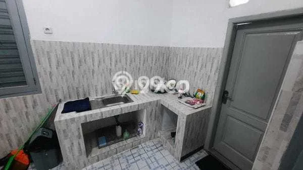 Disewakan! Rumah 3 Kamar Tidur &
2 Kamar Mandi di Oro-Oro Dowo, Malang Disewakan! Rumah 3 Kamar Tidur &
2 Kamar Mandi di Oro-Oro Dowo, Malang