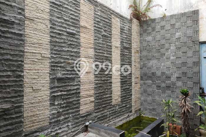Disewakan Ruko di Klojen Malang LT 176m2, LB 170m2 Disewakan Ruko di Klojen Malang LT 176m2, LB 170m2