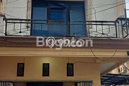 Ruko Bagus Dijual LB 132m2 Lokasi Strategis Malang Area Cocok untuk Berbisnis Ruko Bagus Dijual LB 132m2 Lokasi Strategis Malang Area Cocok untuk Berbisnis