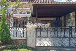 Rumah Elit LB 150m2 Siap Pakai Desain Elegan di Villa Puncak Tidar, Malang Rumah Elit LB 150m2 Siap Pakai Desain Elegan di Villa Puncak Tidar, Malang