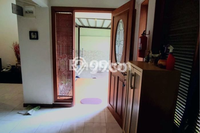 Rumah Elit LB 150m2 Siap Pakai Desain Elegan di Villa Puncak Tidar, Malang Rumah Elit LB 150m2 Siap Pakai Desain Elegan di Villa Puncak Tidar, Malang