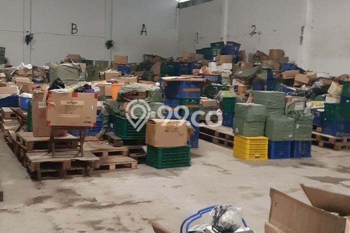 INVESTASI CERDAS! Gudang di Semarang Timur, Luas 700m², Lokasi Mainroad INVESTASI CERDAS! Gudang di Semarang Timur, Luas 700m², Lokasi Mainroad