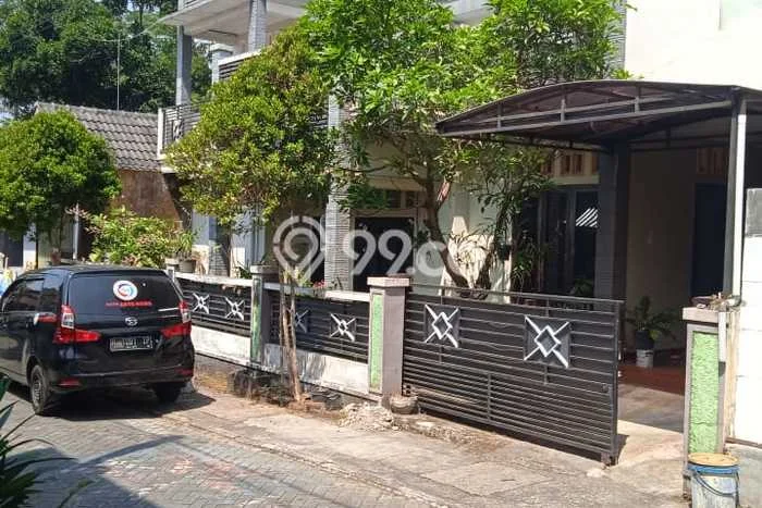 Rumah Modern Cantik 5 Kamar Bisa Langsung Pindah di Temanggung Rumah Modern Cantik 5 Kamar Bisa Langsung Pindah di Temanggung