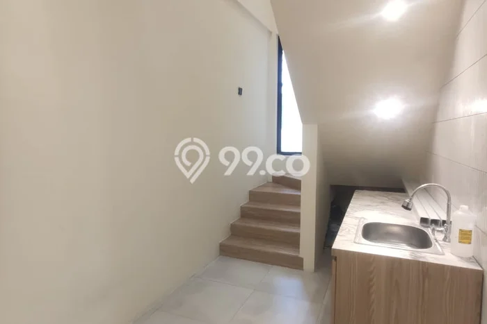 Aset Investasi! Rumah Kost Dijual di Depok, Sleman, 10 KT, 10 KM, Luas 144m2 Aset Investasi! Rumah Kost Dijual di Depok, Sleman, 10 KT, 10 KM, Luas 144m2