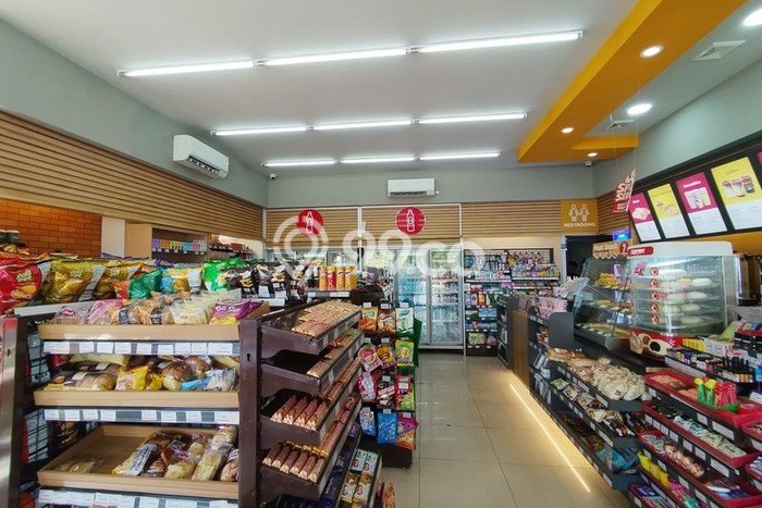 Ruko disewakan lokasi strategis Depok Sleman 102m2 Ruko disewakan lokasi strategis Depok Sleman 102m2