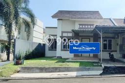 Disewakan! Rumah 3 Kamar Tidur &
2 Kamar Mandi di Kota Wisata, Jakarta Timur Disewakan! Rumah 3 Kamar Tidur &
2 Kamar Mandi di Kota Wisata, Jakarta Timur