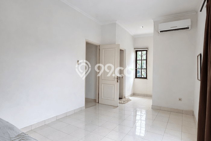 Rumah Kontrakan Jakarta Timur LT 182m2 LB 250m2 Kawasan Kota Wisata Rumah Kontrakan Jakarta Timur LT 182m2 LB 250m2 Kawasan Kota Wisata