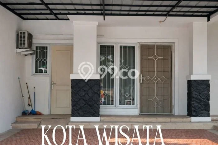 Disewakan! Rumah 3 Kamar Tidur &
3 Kamar Mandi di Kota Wisata, Jakarta Timur Disewakan! Rumah 3 Kamar Tidur &
3 Kamar Mandi di Kota Wisata, Jakarta Timur