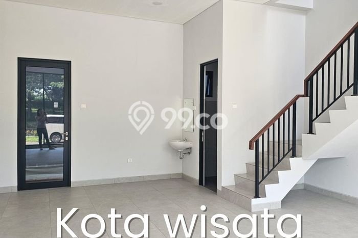 Ruko untuk Disewa di Pusat Jakarta Timur Luas Bangunan 66m2 Ruko untuk Disewa di Pusat Jakarta Timur Luas Bangunan 66m2