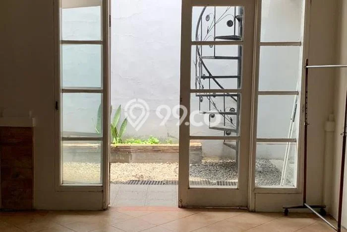 Disewakan Rumah Harga Terjangkau di Kota Wisata Jakarta Timur dengan 3 Kamar Tidur Disewakan Rumah Harga Terjangkau di Kota Wisata Jakarta Timur dengan 3 Kamar Tidur