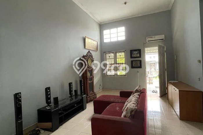 Jual Rumah Eksklusif 2 KT di Legenda Wisata, Jakarta Timur Jual Rumah Eksklusif 2 KT di Legenda Wisata, Jakarta Timur