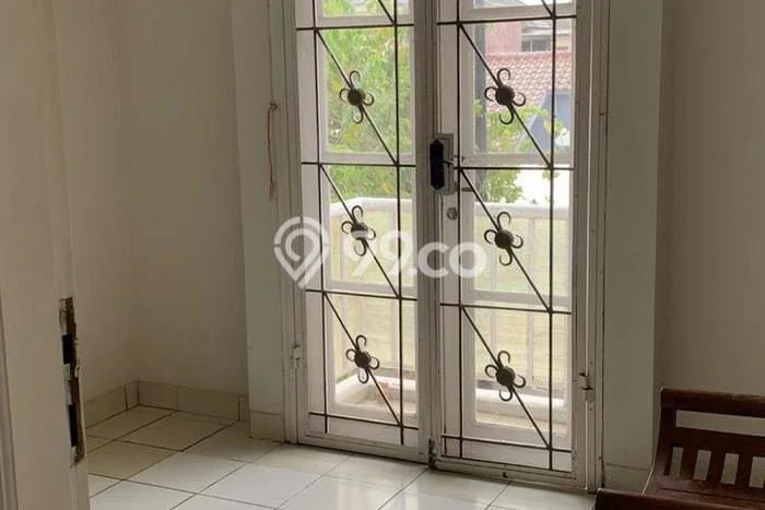 Disewakan Rumah Harga Terjangkau di Kota Wisata Jakarta Timur dengan 3 Kamar Tidur Disewakan Rumah Harga Terjangkau di Kota Wisata Jakarta Timur dengan 3 Kamar Tidur
